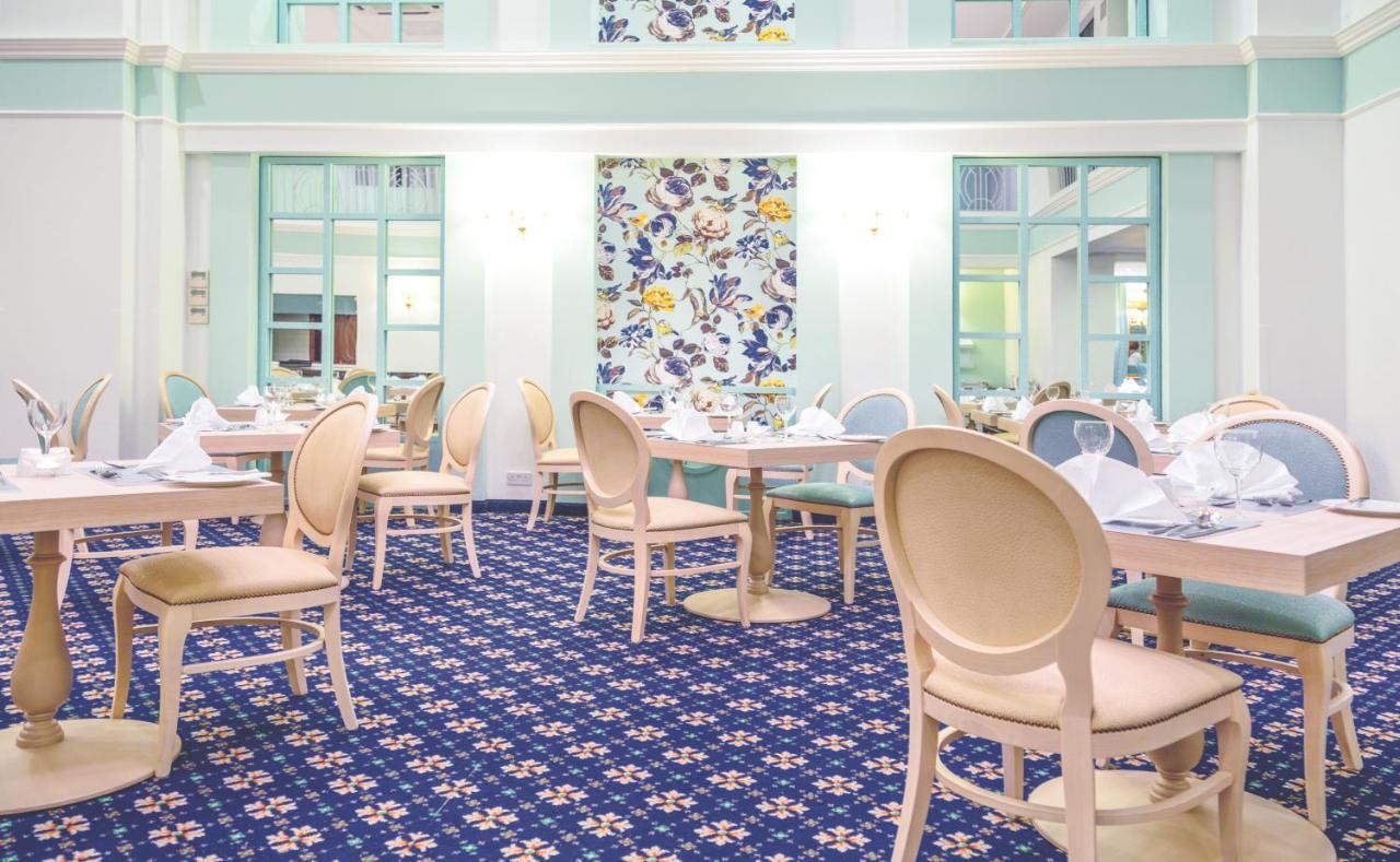 Ax The Victoria Hotel Слима Екстериор снимка