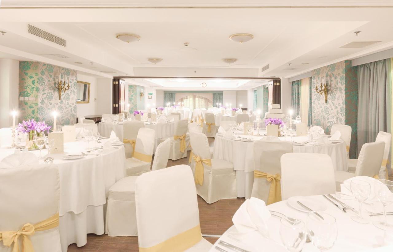 Ax The Victoria Hotel Слима Екстериор снимка